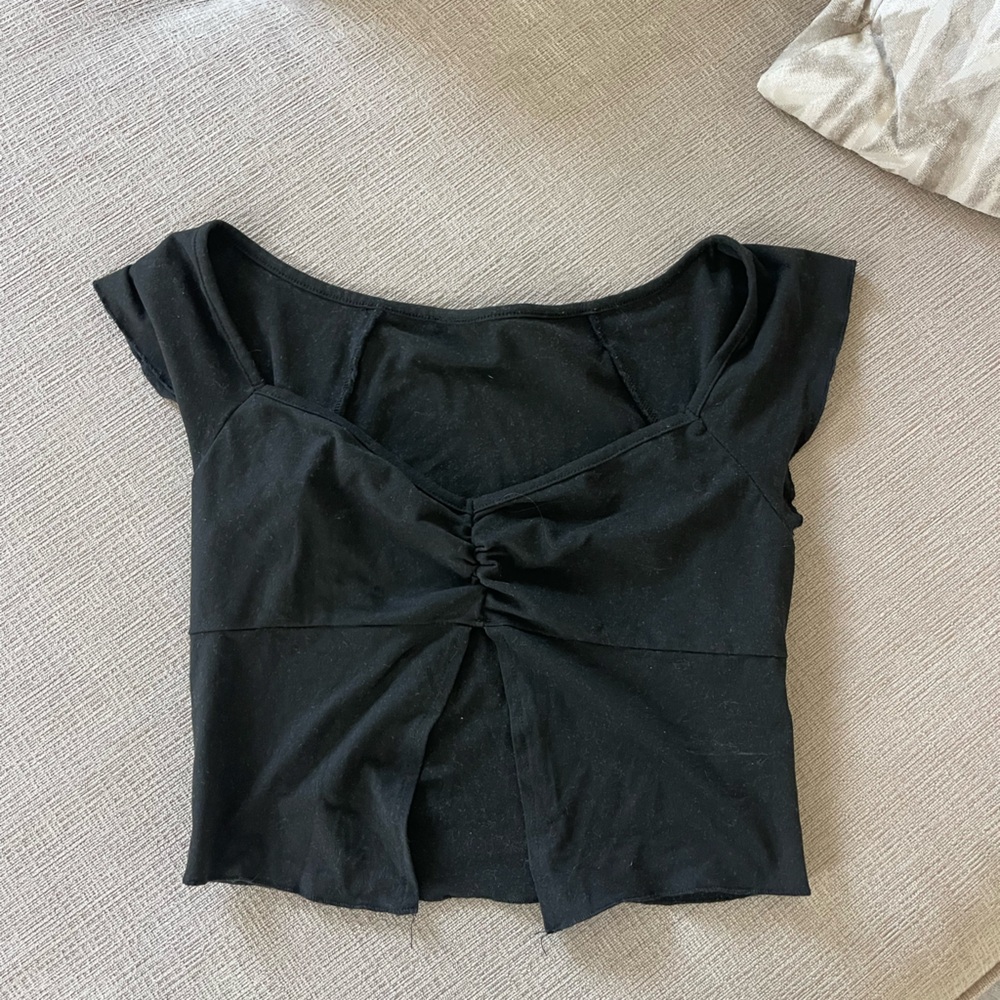Black Rouch-Front Crop Top